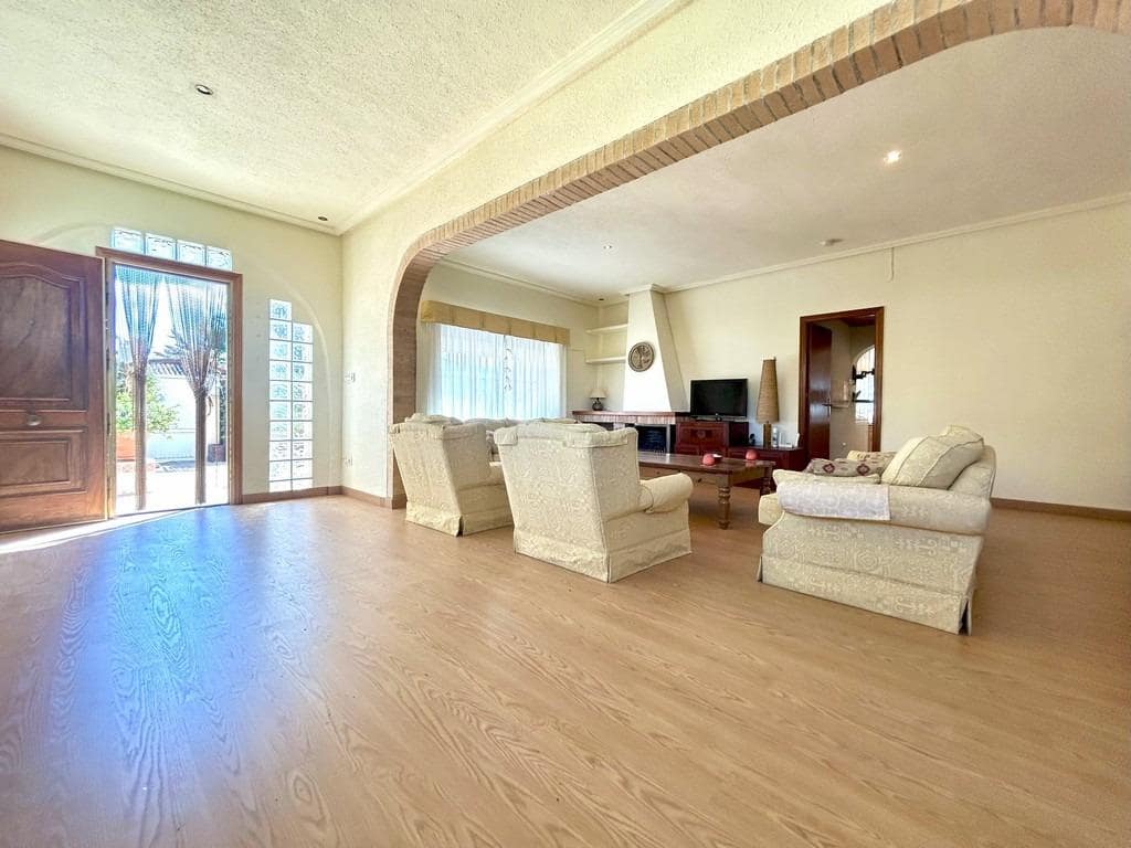 3 soverom Villa til salgs i Cabo Roig med svømmebasseng garasje - € 790 000 (Ref: 9251868)