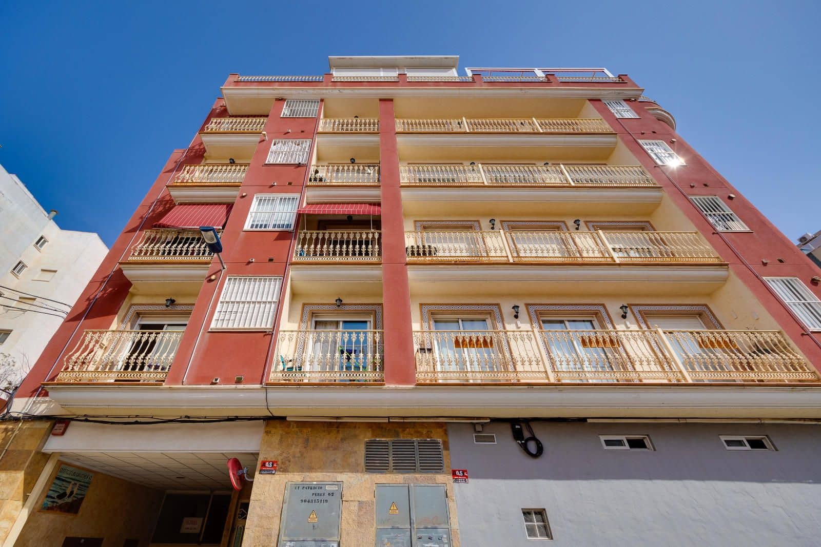 3 Zimmer Apartment zu verkaufen in Torrevieja mit Garage - 244.969 € (Ref: 9317231)