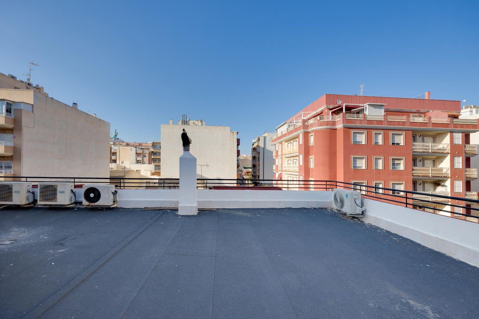 5 chambre Appartement à vendre à Torrevieja - 249 969 € (Ref: 9317232)