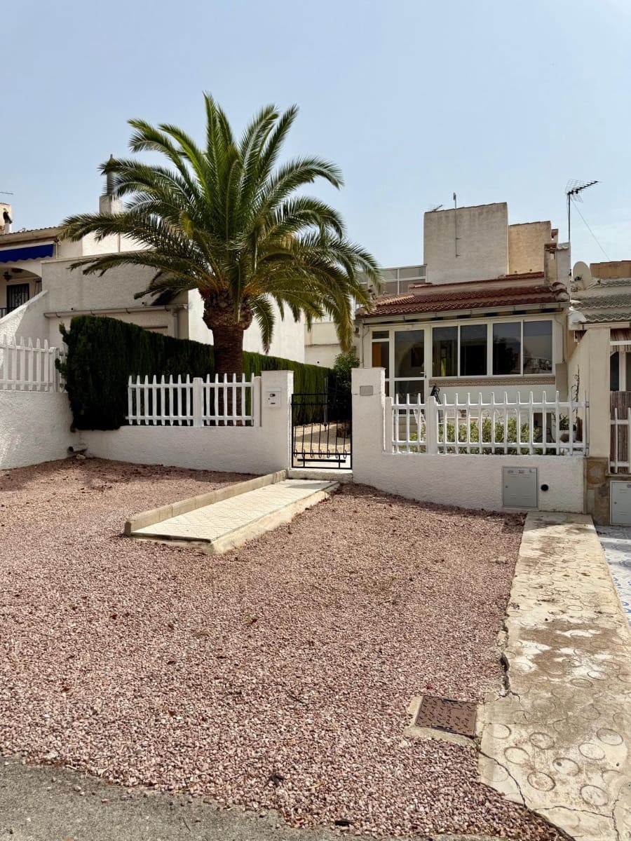 1 chambre Bungalow à vendre à Ciudad Quesada - 125 000 € (Ref: 9339222)