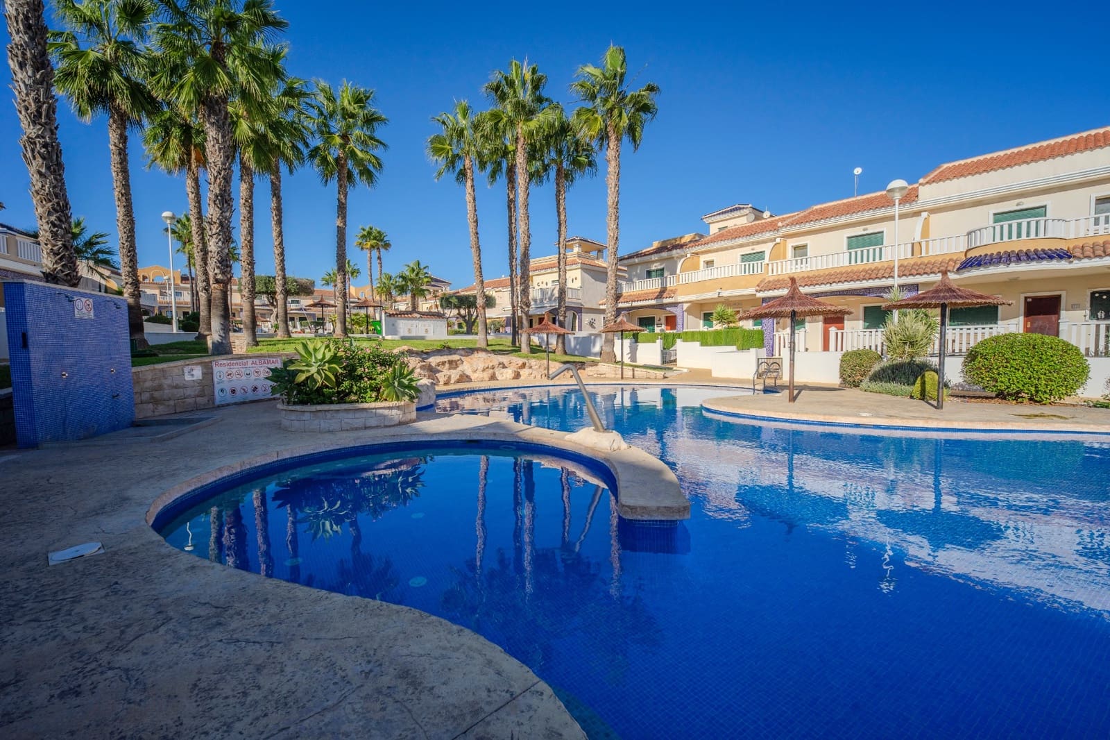 Casa de 3 habitaciones en Doña Pepa en venta con piscina - 235.000 € (Ref: 9339224)