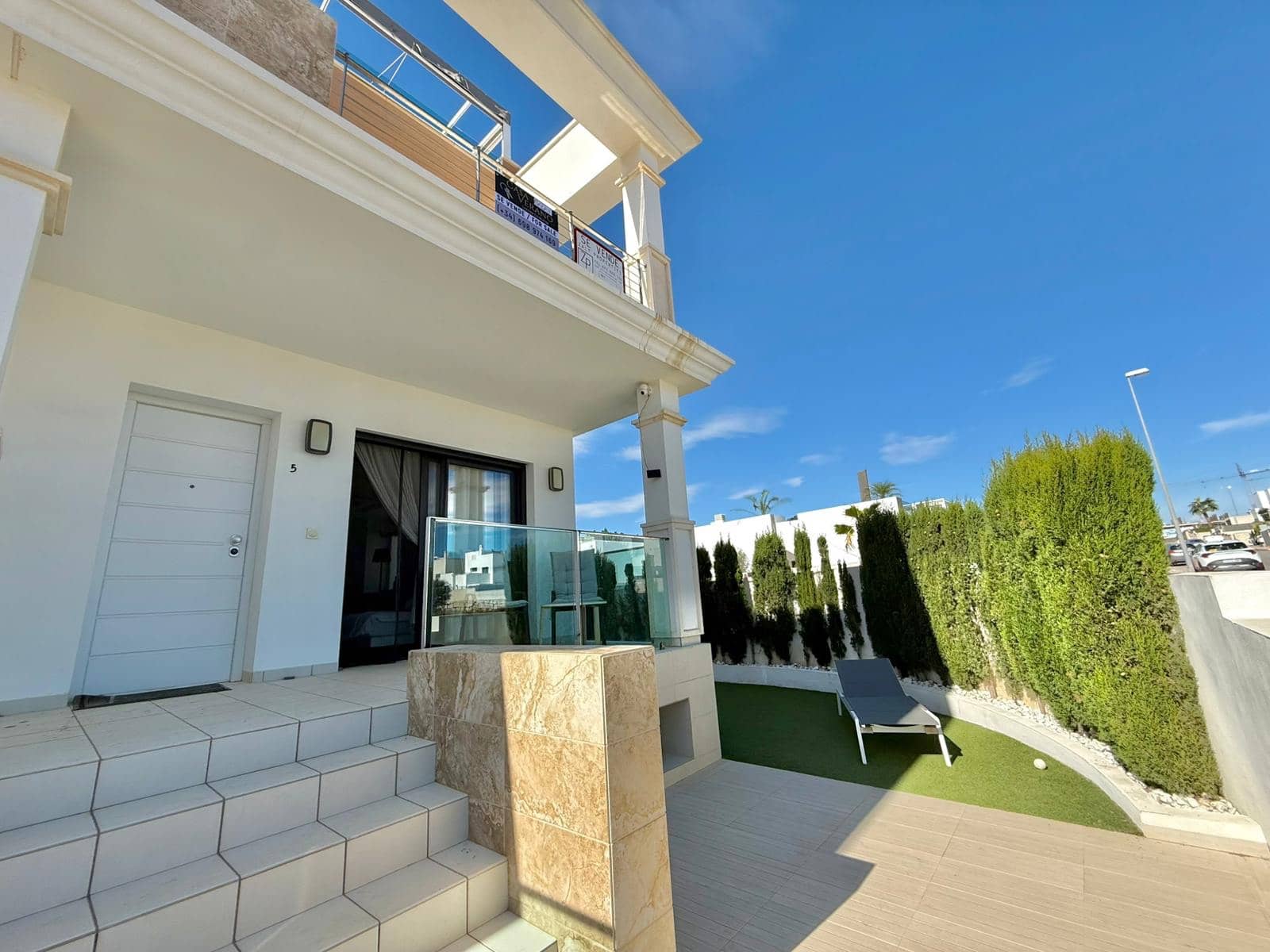 3 sovrum Semi-fristående Villa till salu i Pueblo Bravo - 325 000 € (Ref: 9340119)