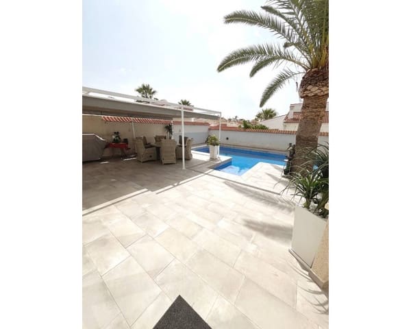 3 bedroom Villa for sale in Ciudad Quesada, Rojales with pool - € 585,000 (Ref: 9350097)