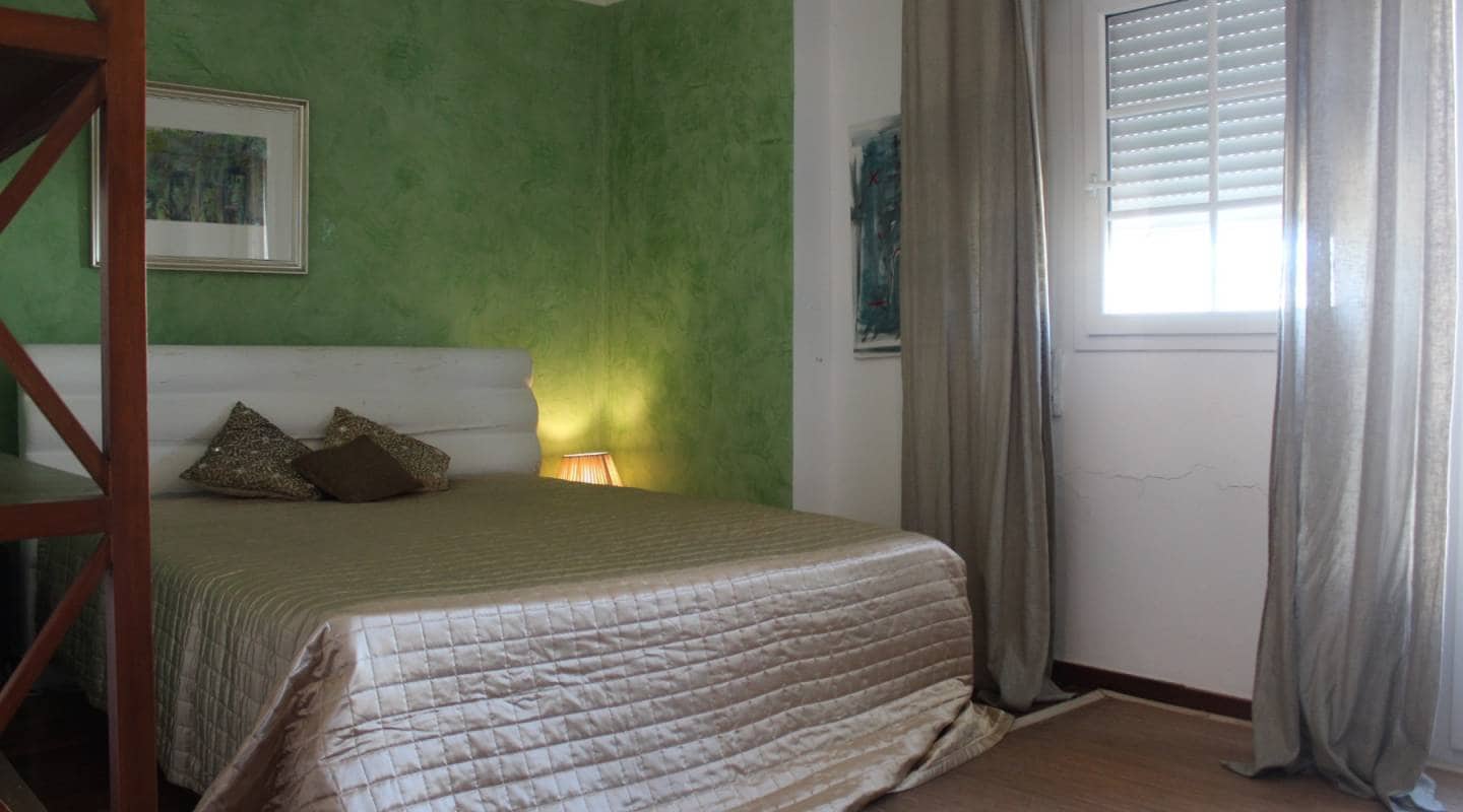 10 soverom Villa til salgs i San Isidro med svømmebasseng garasje - € 799 000 (Ref: 9353179)