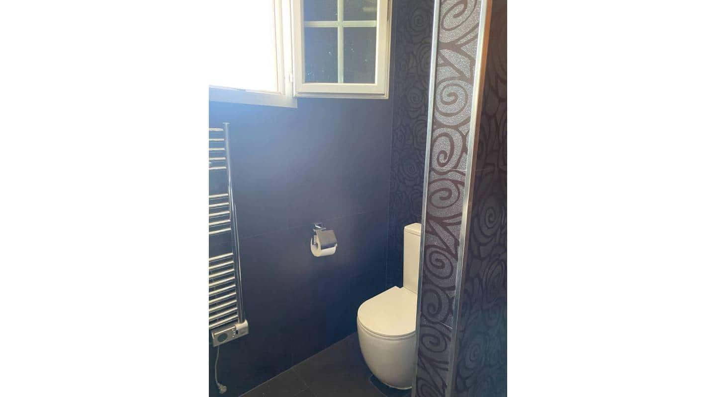 10 soverom Villa til salgs i San Isidro med svømmebasseng garasje - € 799 000 (Ref: 9353179)