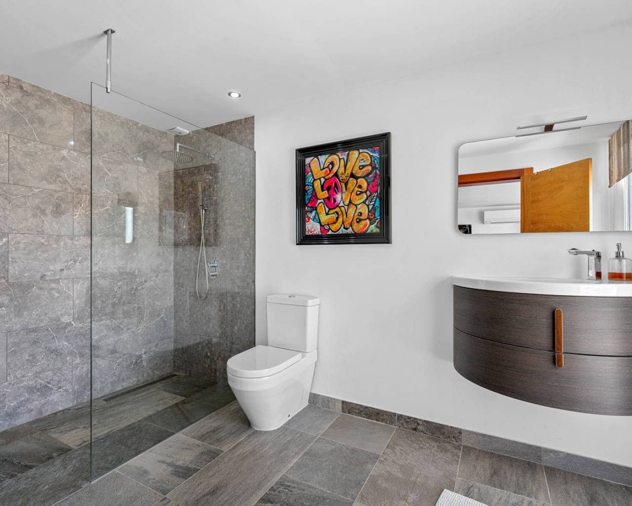 7 slaapkamer Villa te koop in Ciudad Quesada met zwembad - € 1.700.000 (Ref: 9360504)