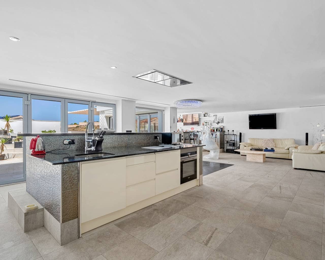 7 slaapkamer Villa te koop in Ciudad Quesada met zwembad - € 1.700.000 (Ref: 9360504)