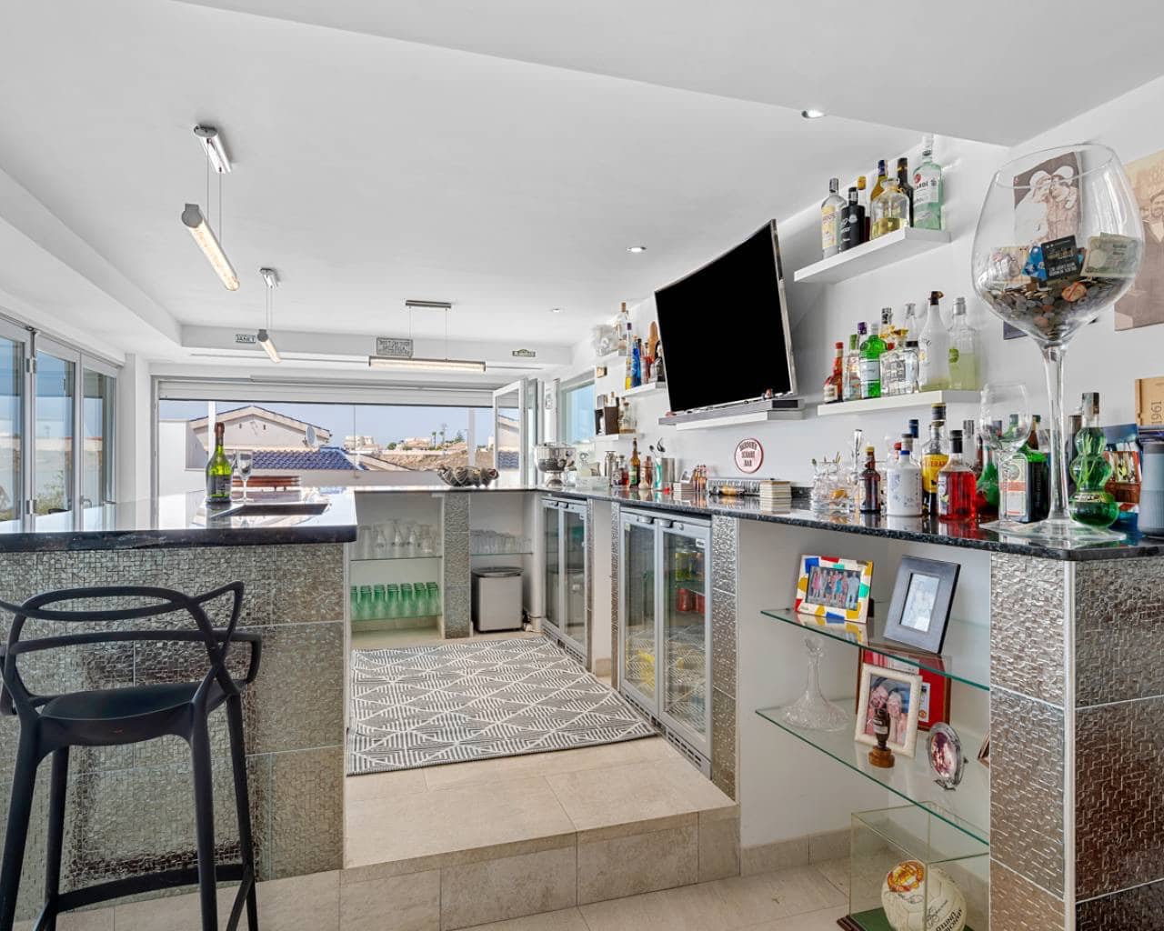 7 slaapkamer Villa te koop in Ciudad Quesada met zwembad - € 1.700.000 (Ref: 9360504)