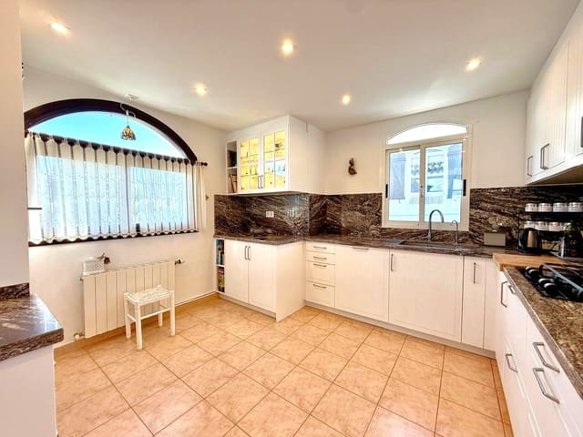 3 sovrum Villa till salu i Villamartin, Orihuela - 449 000 € (Ref: 9376629)