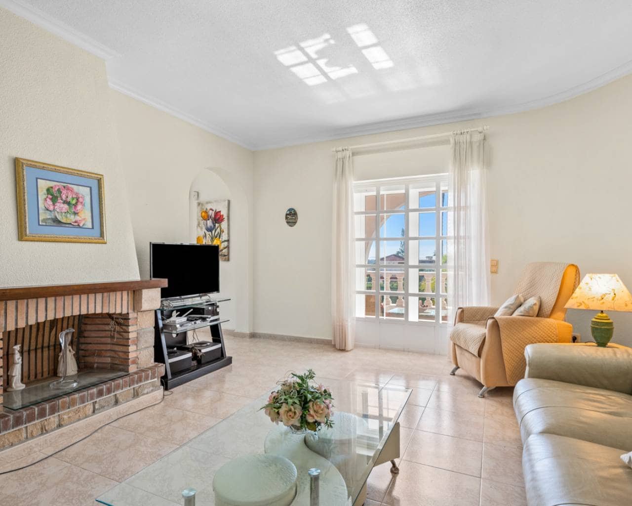 4 slaapkamer Villa te koop in Ciudad Quesada met zwembad garage - € 665.000 (Ref: 9379960)