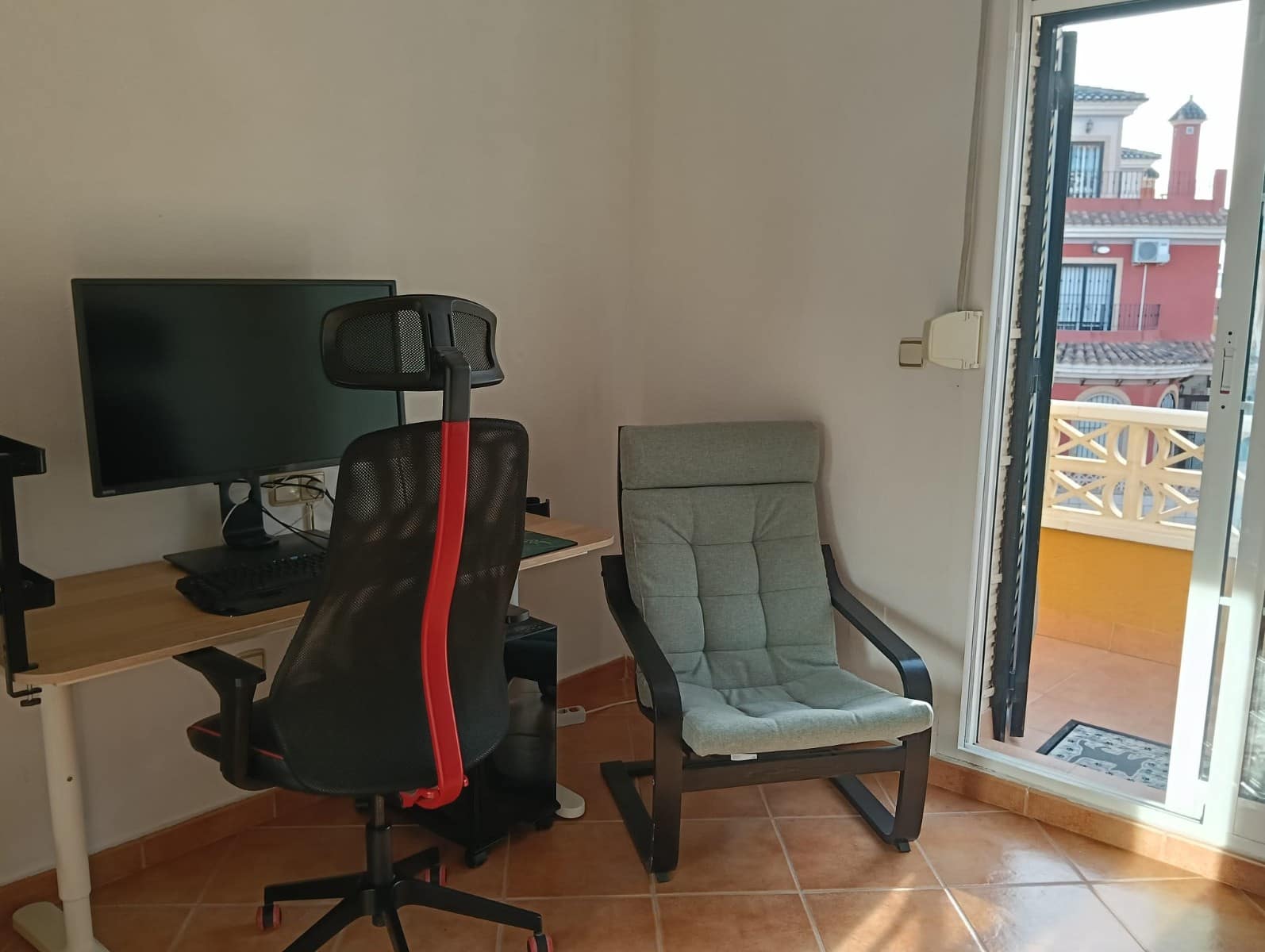 3 soveværelse Semi-Rækkehus til salg i Los Montesinos med swimmingpool - € 193.995 (Ref: 9385224)