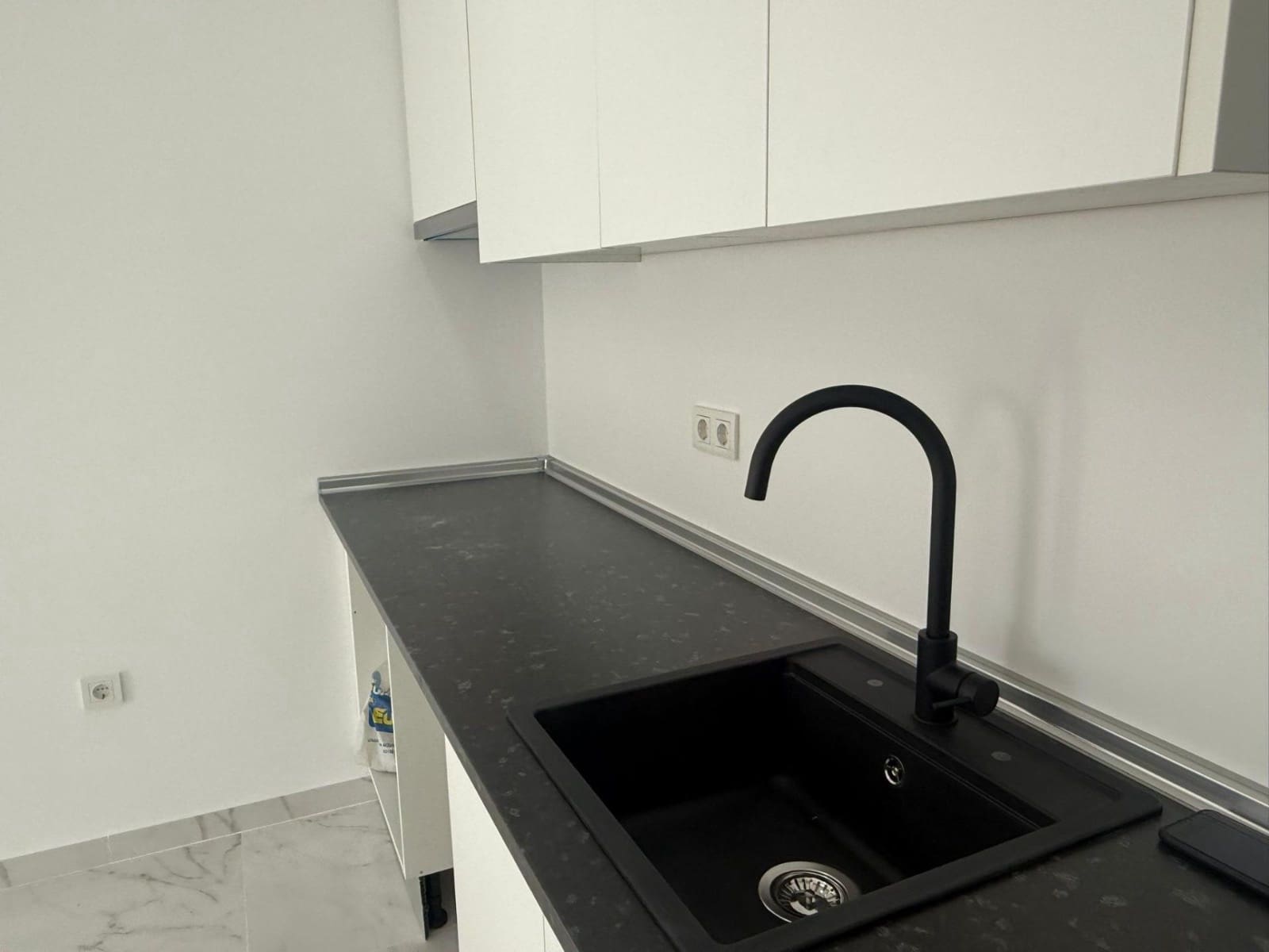 Apartment for sale in Ciudad Quesada - € 99,800 (Ref: 9386383)