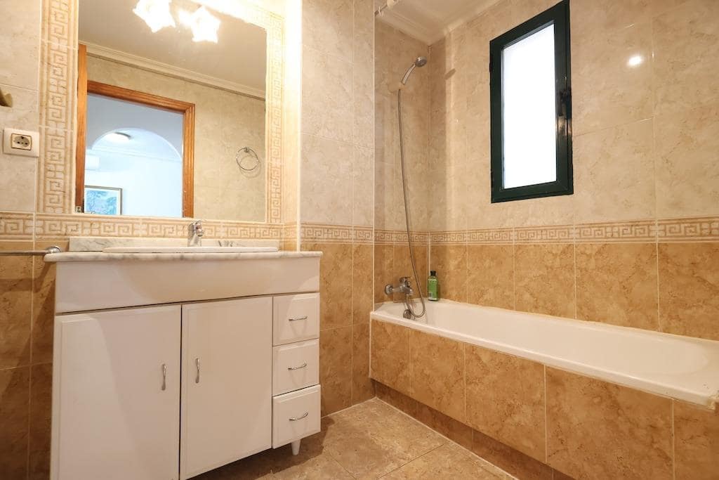 2 slaapkamer Appartement te koop in Cabo Roig met zwembad garage - € 160.000 (Ref: 9390160)