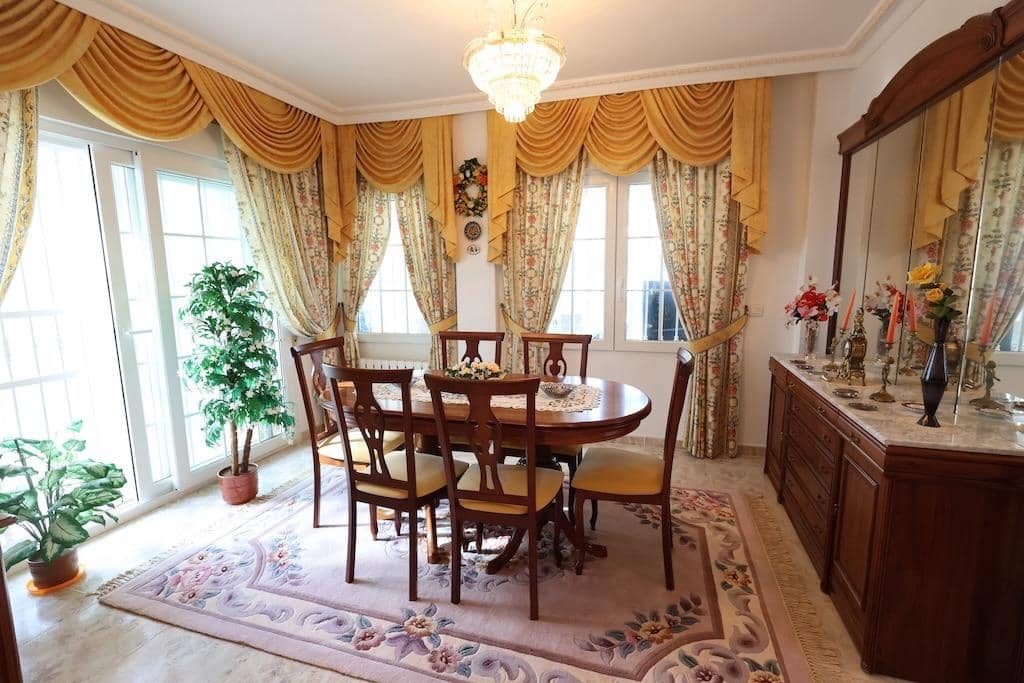 5 slaapkamer Villa te koop in Orihuela Costa met zwembad garage - € 850.000 (Ref: 9398202)