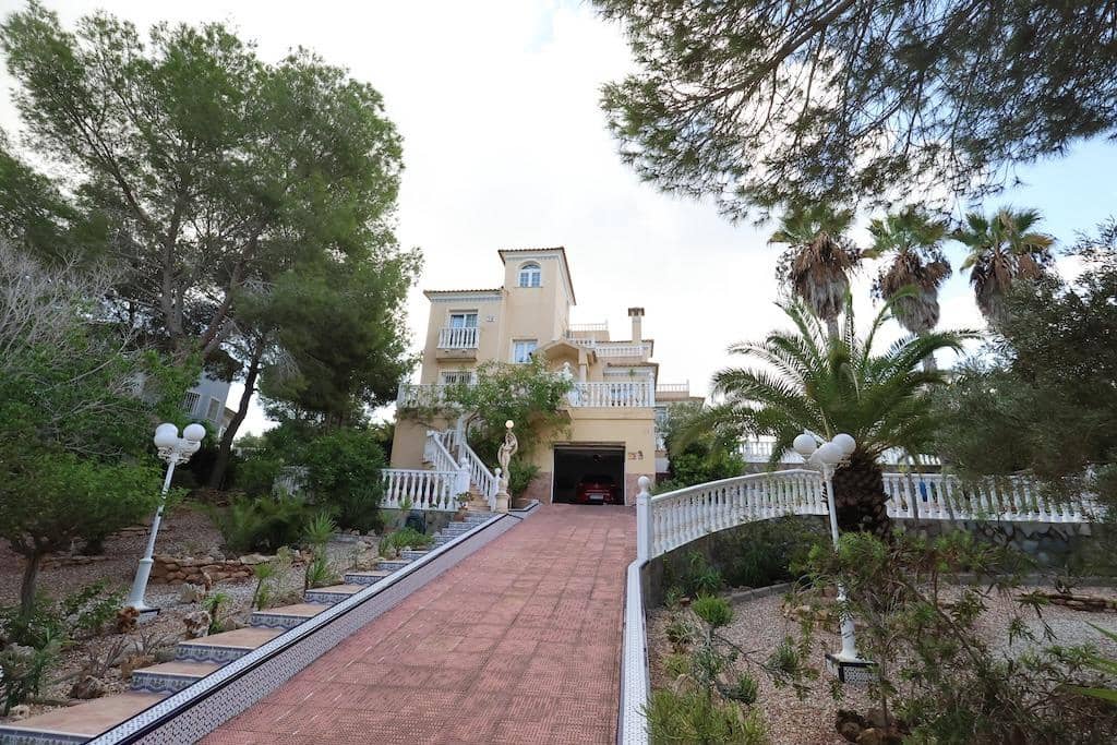 5 slaapkamer Villa te koop in Orihuela Costa met zwembad garage - € 850.000 (Ref: 9398202)