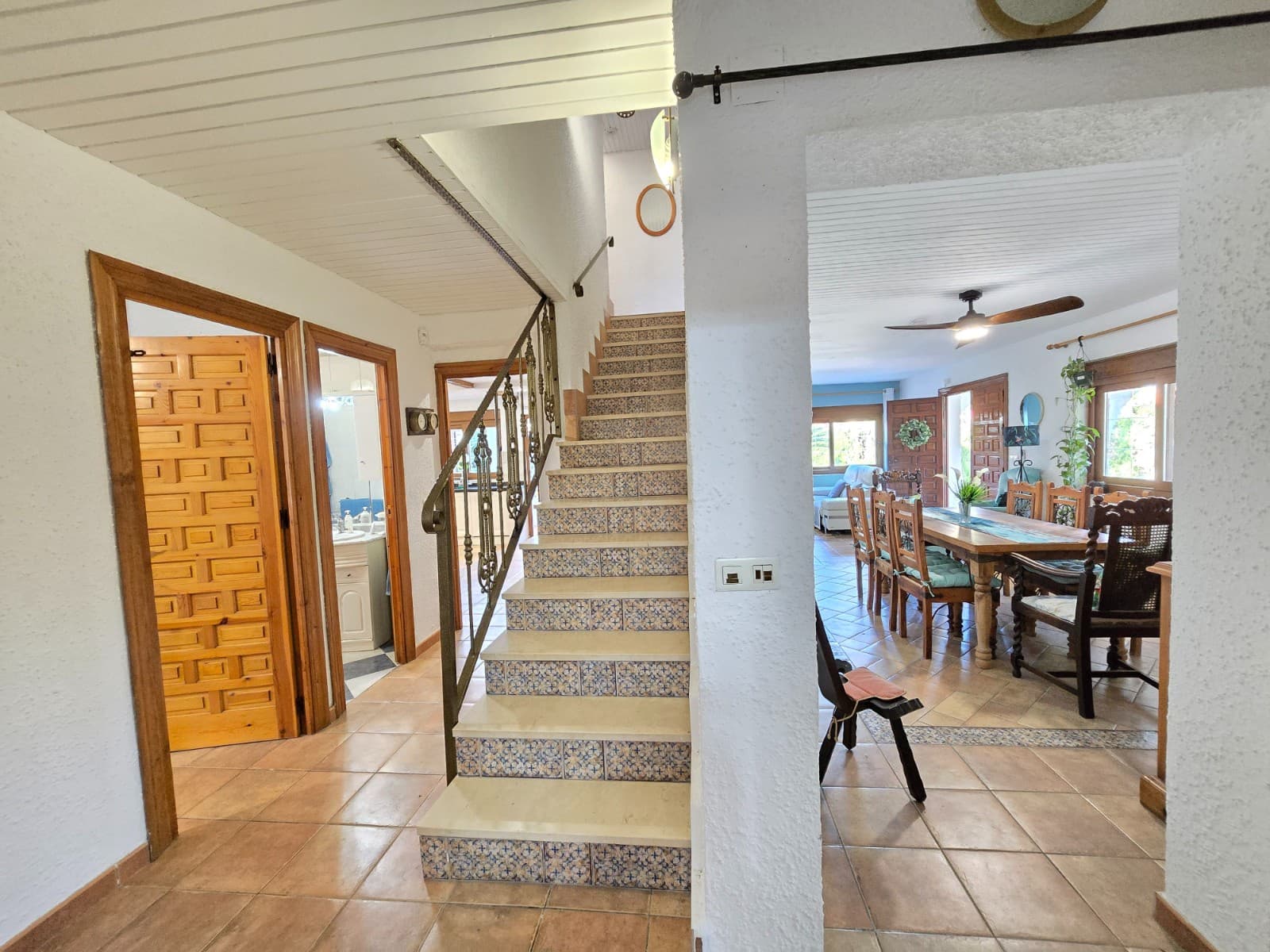 5 slaapkamer Villa te koop in Orihuela Costa met zwembad garage - € 850.000 (Ref: 9400555)