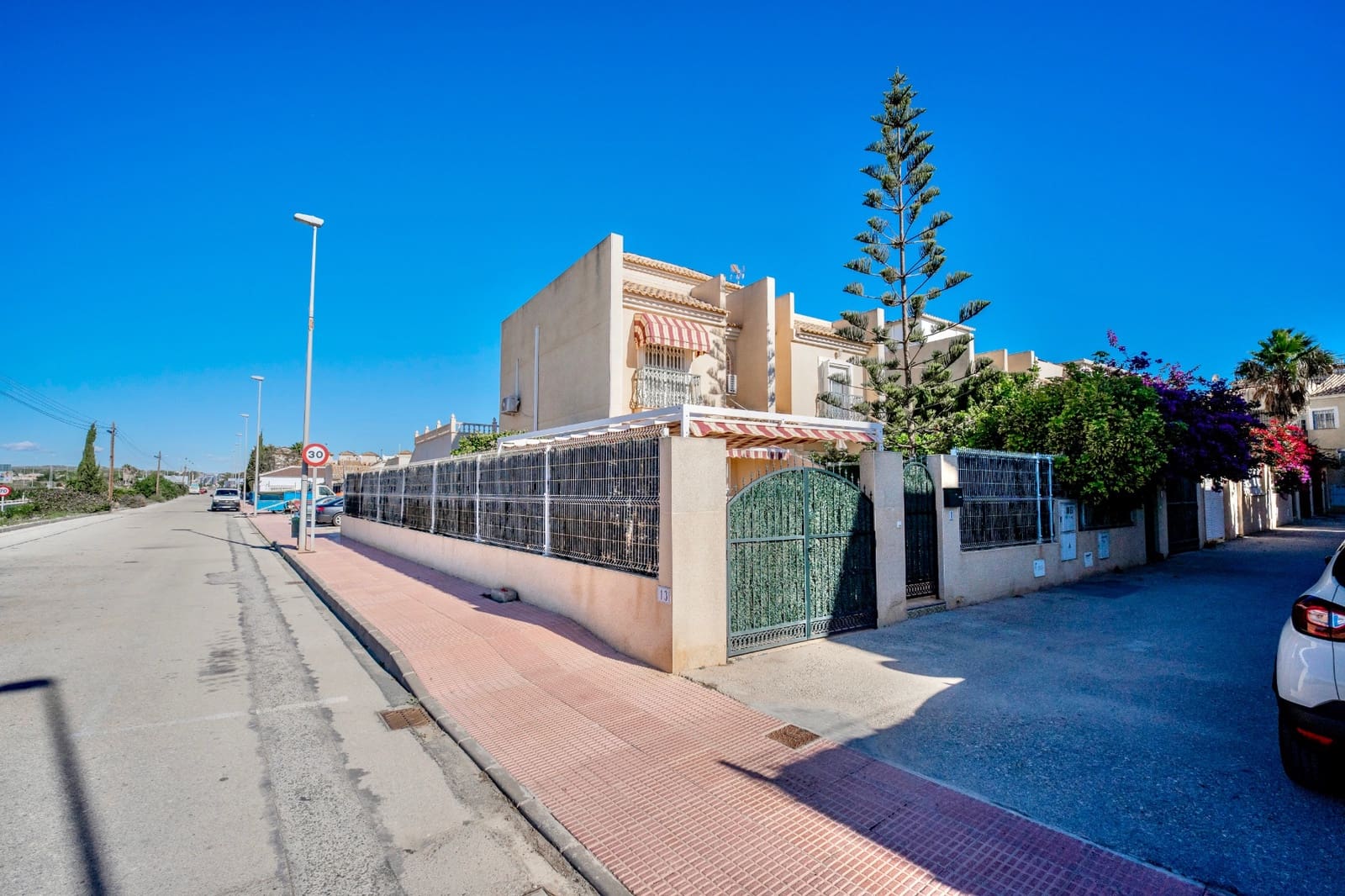 2 camera da letto Villetta Bifamiliare in vendita in Guardamar del Segura - 249.950 € (Rif: 9402666)