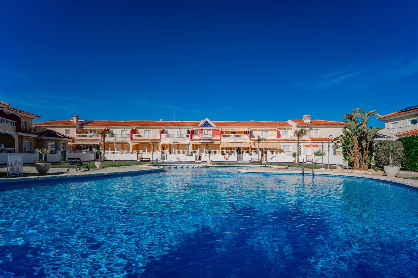 2 camera da letto Casa in vendita in Dona Pepa con piscina - 235.000 € (Rif: 9403657)