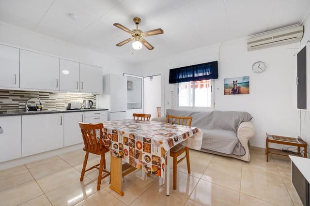 1 soveværelse Byhus til salg i El Chaparral, Torrevieja - € 89.969 (Ref: 9413626)