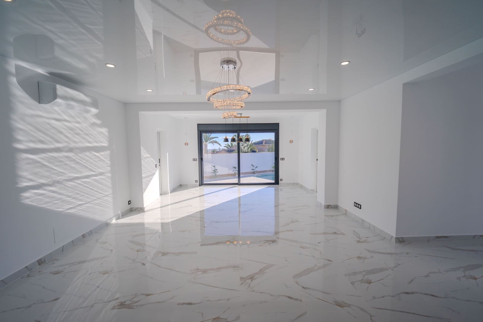 4 soverom Villa til salgs i Ciudad Quesada med svømmebasseng - € 849 000 (Ref: 9417501)