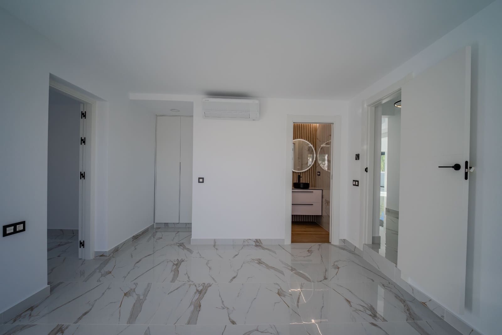 4 soverom Villa til salgs i Ciudad Quesada med svømmebasseng - € 849 000 (Ref: 9417501)