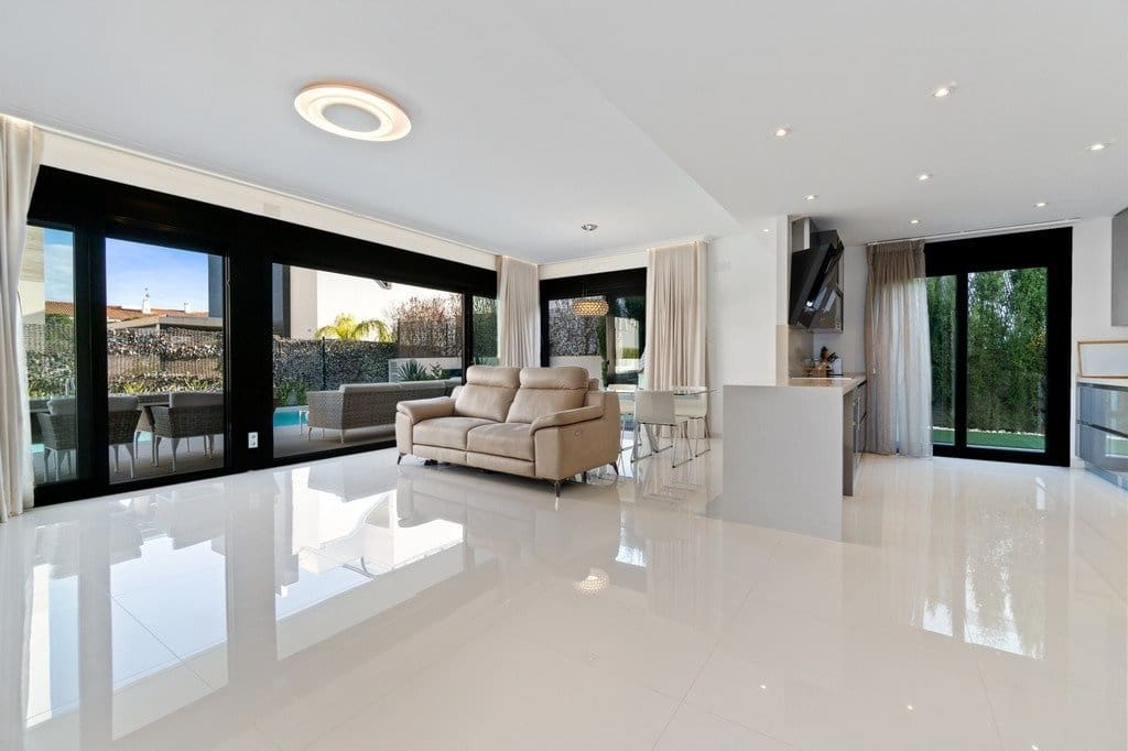 3 chambre Villa/Maison à vendre à Orihuela Costa avec piscine - 899 000 € (Ref: 9422072)