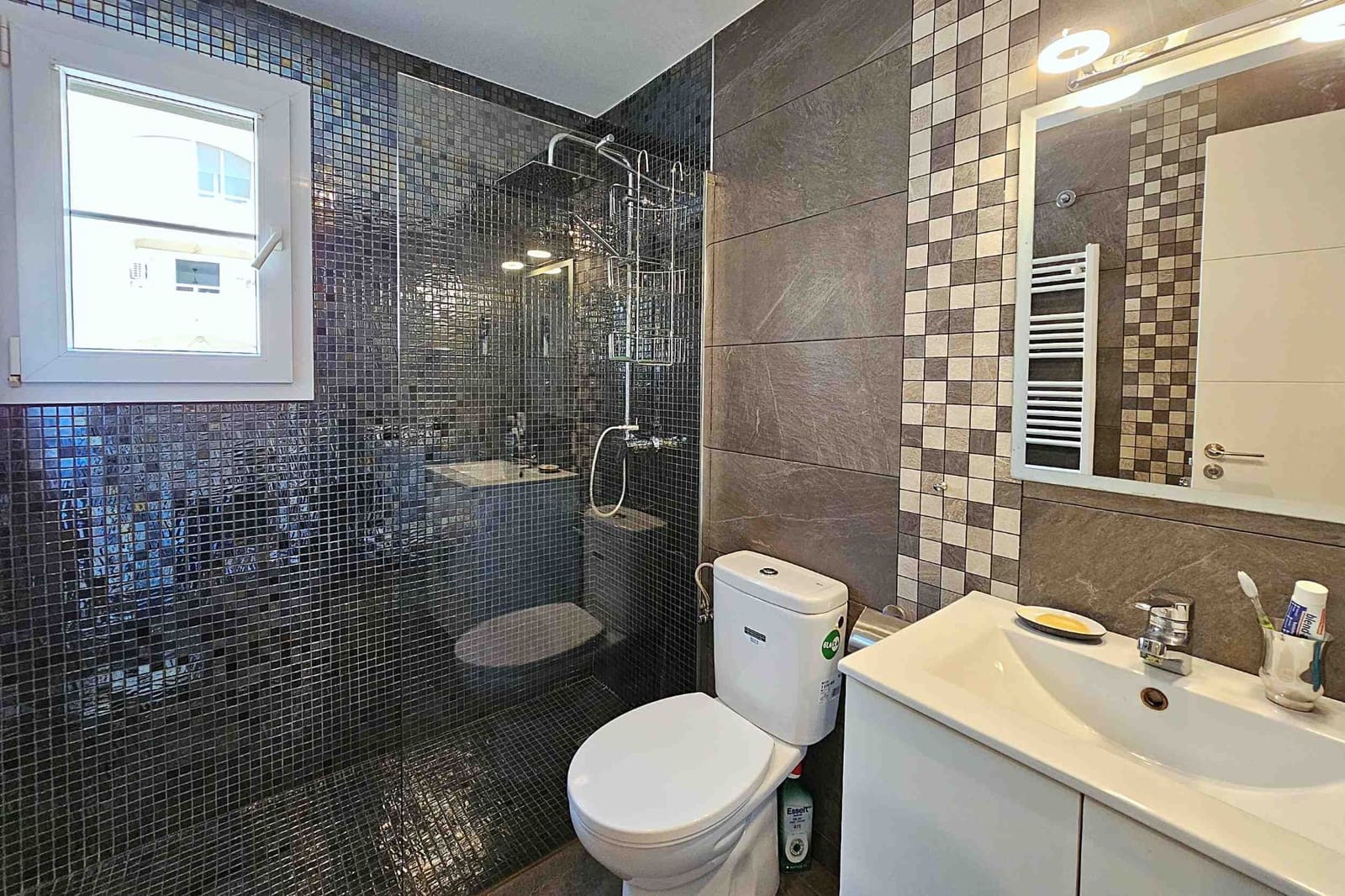 2 sypialnia Apartament na sprzedaż w El Toro / Port Adriano z basenem garażem - 1 195 000 € (Ref: 9424279)