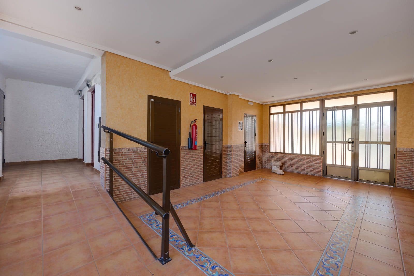Apartamento de 2 habitaciones en Guardamar del Segura en venta - 155.000 € (Ref: 9424283)