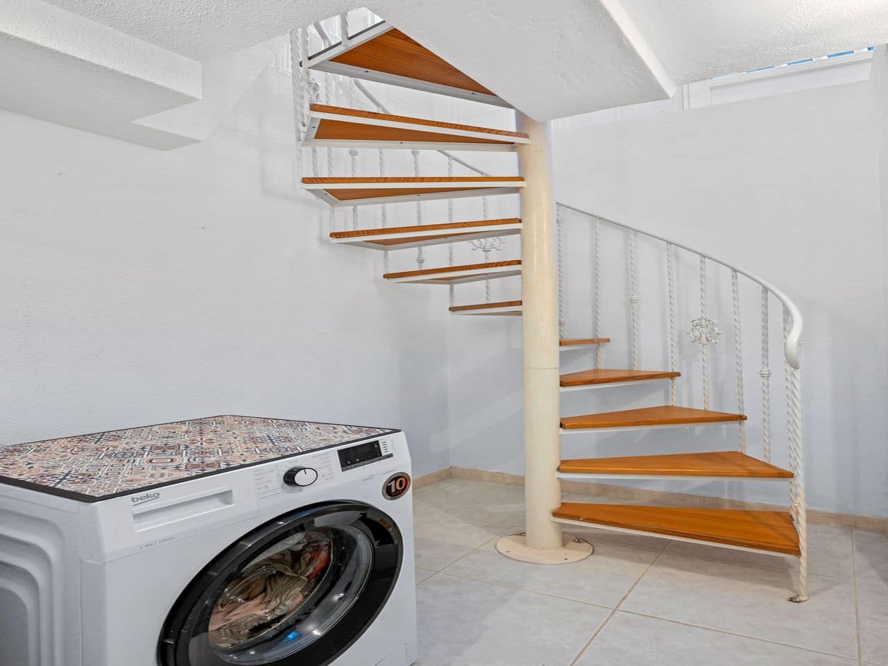 3 sovrum Semi-fristående Villa till salu i Benimar med pool garage - 269 000 € (Ref: 9426892)