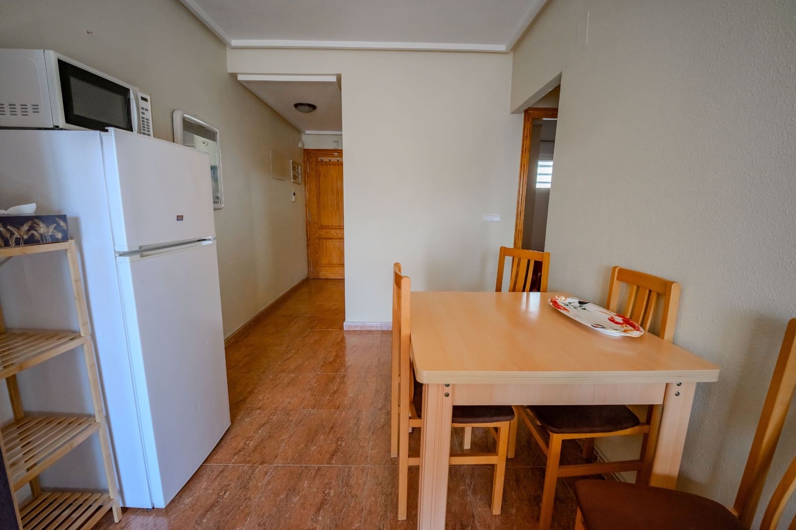 2 soveværelse Lejlighed til salg i Torrevieja med swimmingpool garage - € 142.000 (Ref: 9432100)