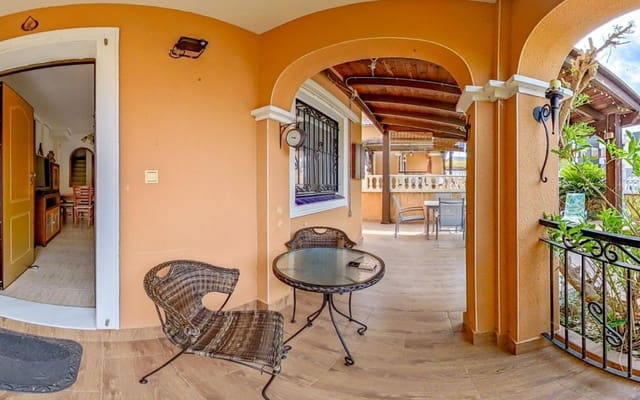 3 soveværelse Byhus til salg i Dream Hills, Orihuela med swimmingpool - € 219.000 (Ref: 9432102)