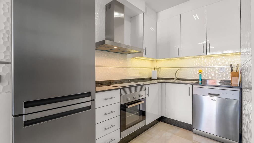 3 soveværelse Lejlighed til salg i Cabo Roig med swimmingpool garage - € 259.000 (Ref: 9432108)