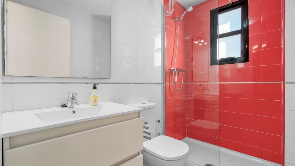 3 soveværelse Lejlighed til salg i Cabo Roig med swimmingpool garage - € 259.000 (Ref: 9432108)