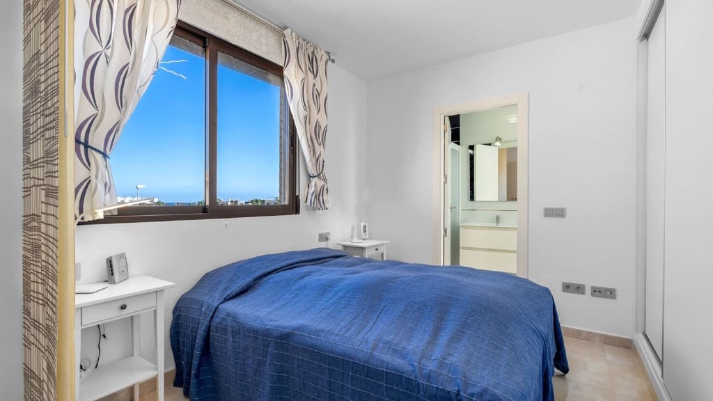 3 soveværelse Lejlighed til salg i Cabo Roig med swimmingpool garage - € 259.000 (Ref: 9432108)