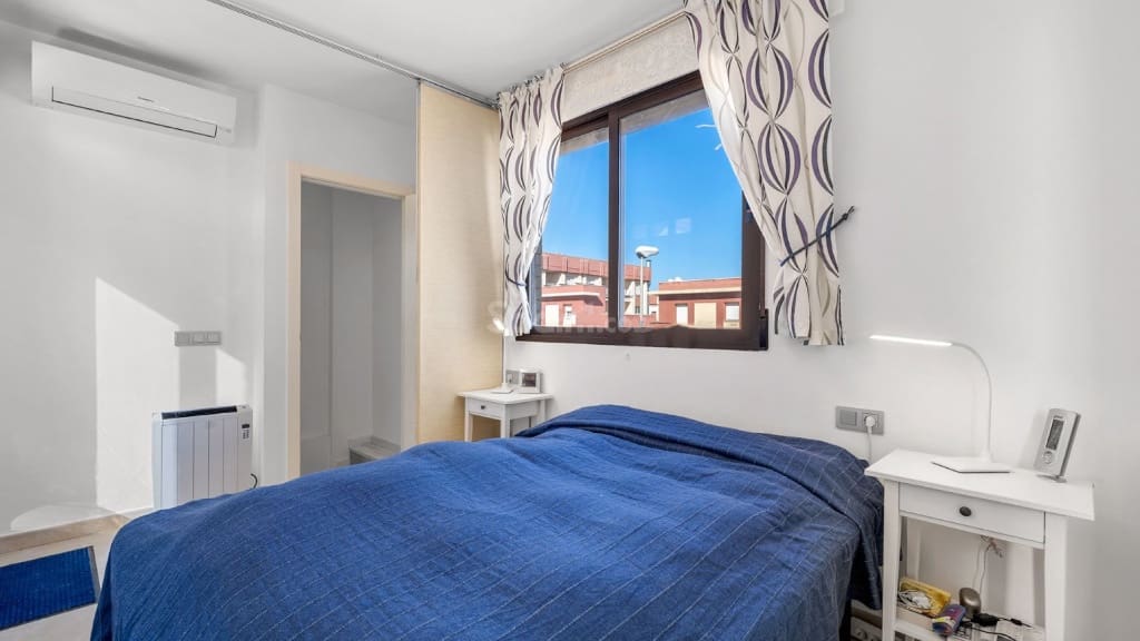 3 soveværelse Lejlighed til salg i Cabo Roig med swimmingpool garage - € 259.000 (Ref: 9432108)