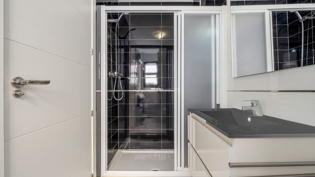 3 soveværelse Lejlighed til salg i Cabo Roig med swimmingpool garage - € 259.000 (Ref: 9432108)