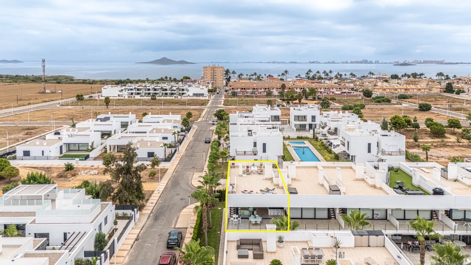 3 soveværelse Lejlighed til salg i Mar de Cristal med swimmingpool garage - € 299.000 (Ref: 9433070)