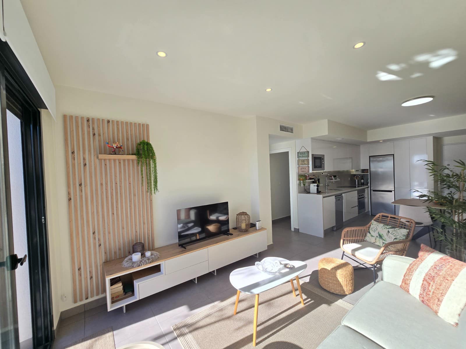 2 slaapkamer Penthouse te koop in Villamartin met zwembad garage - € 335.000 (Ref: 9446129)