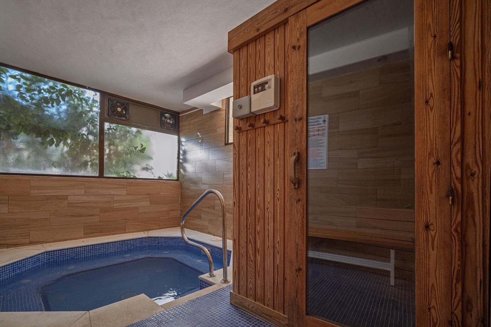 3 quarto Apartamento para venda em Cabo Roig com piscina garagem - 249 900 € (Ref: 9448628)