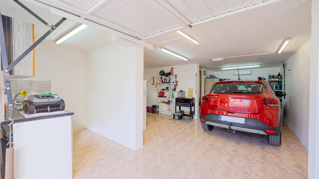 2 makuuhuone Huvila myytävänä paikassa Los Altos mukana uima-altaan 
autotalli - 264 900 € (Ref: 9455869)