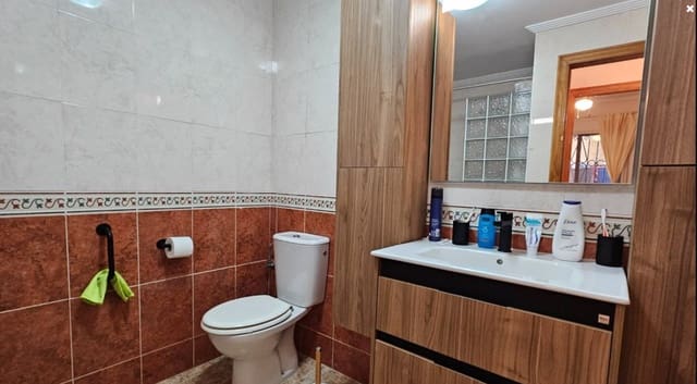 2 sypialnia Apartament na sprzedaż w Punta Prima, Orihuela z basenem garażem - 150 000 € (Ref: 9455870)
