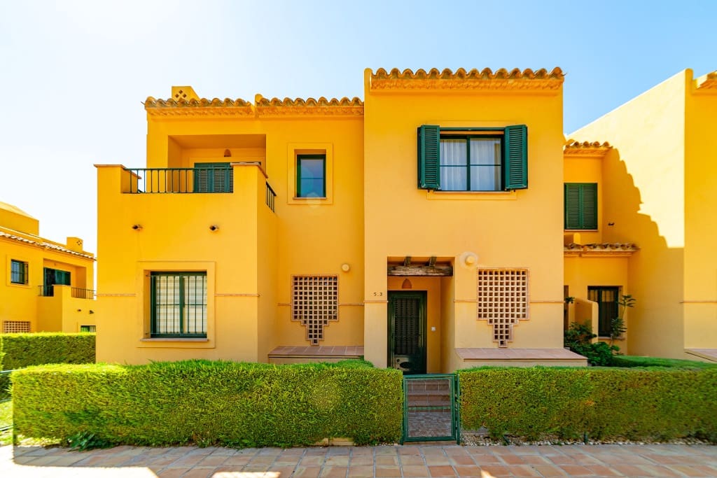 3 quarto Casa em Banda para venda em Finestrat com piscina garagem - 349 000 € (Ref: 9455873)