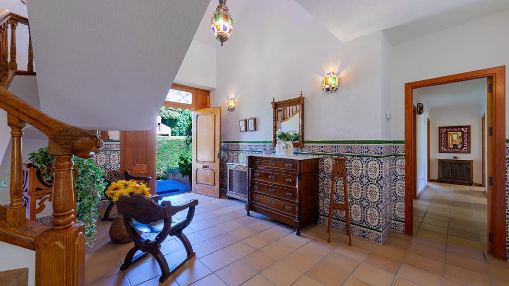 7 quarto Moradia para venda em Campoamor com piscina garagem - 1 800 000 € (Ref: 9455874)