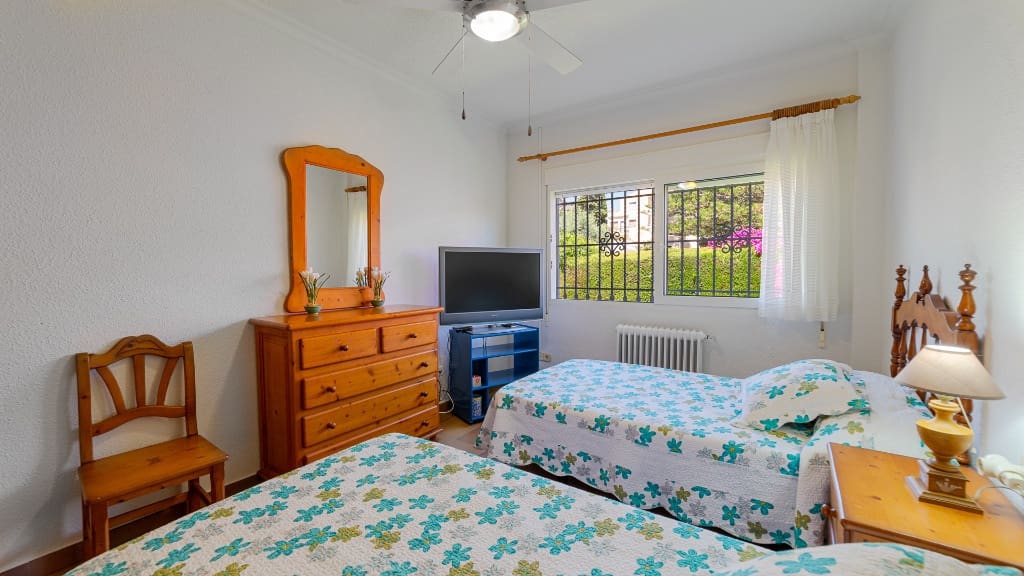 7 quarto Moradia para venda em Campoamor com piscina garagem - 1 800 000 € (Ref: 9455874)