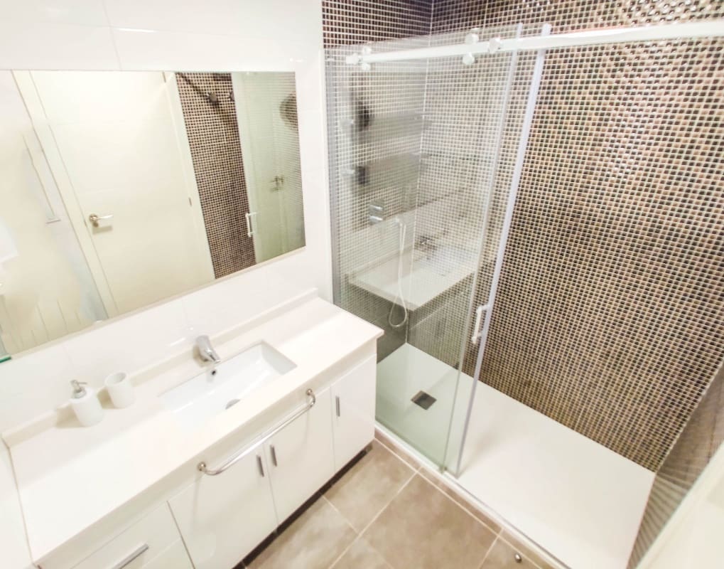 2 sovrum Lägenhet till salu i Orihuela Costa med pool garage - 650 000 € (Ref: 9455875)