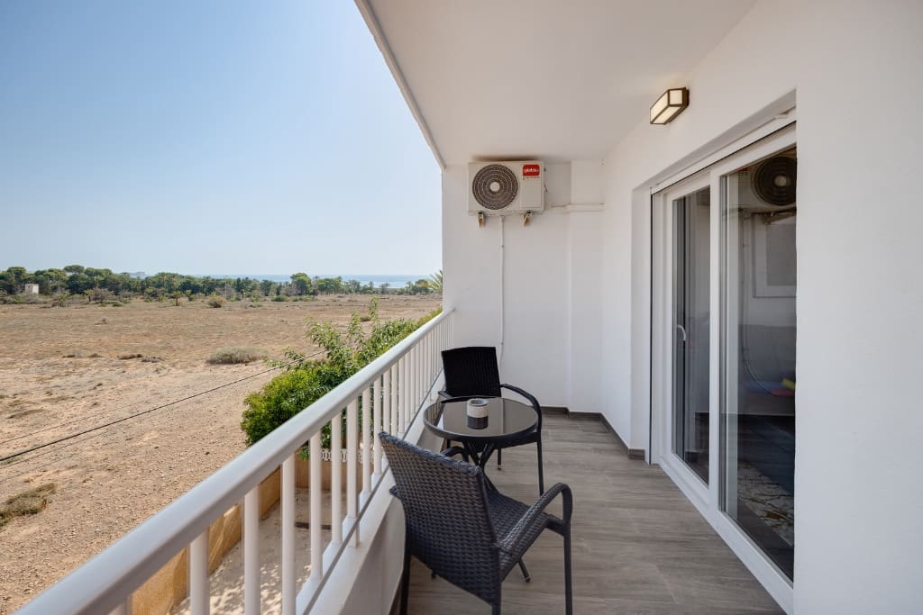 Apartamento de 2 habitaciones en Orihuela Costa en venta con piscina garaje - 189.900 € (Ref: 9455877)