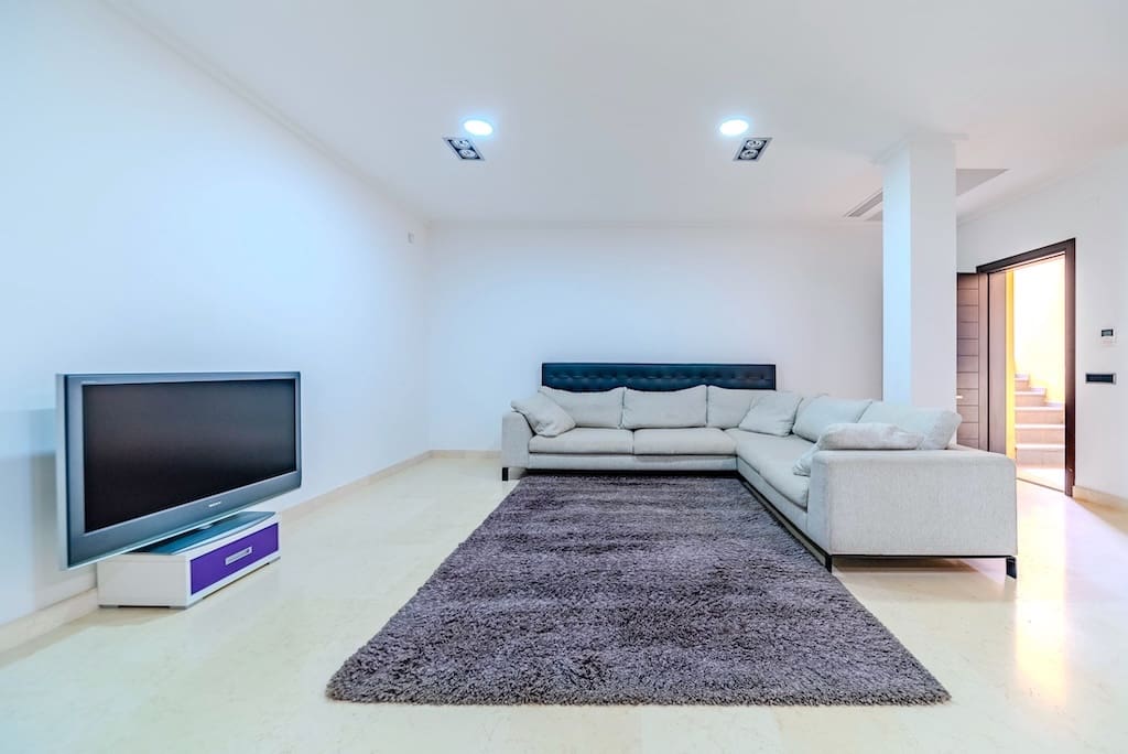 5 soverom Villa til salgs i Cabo Roig med svømmebasseng garasje - € 1 995 000 (Ref: 9455879)