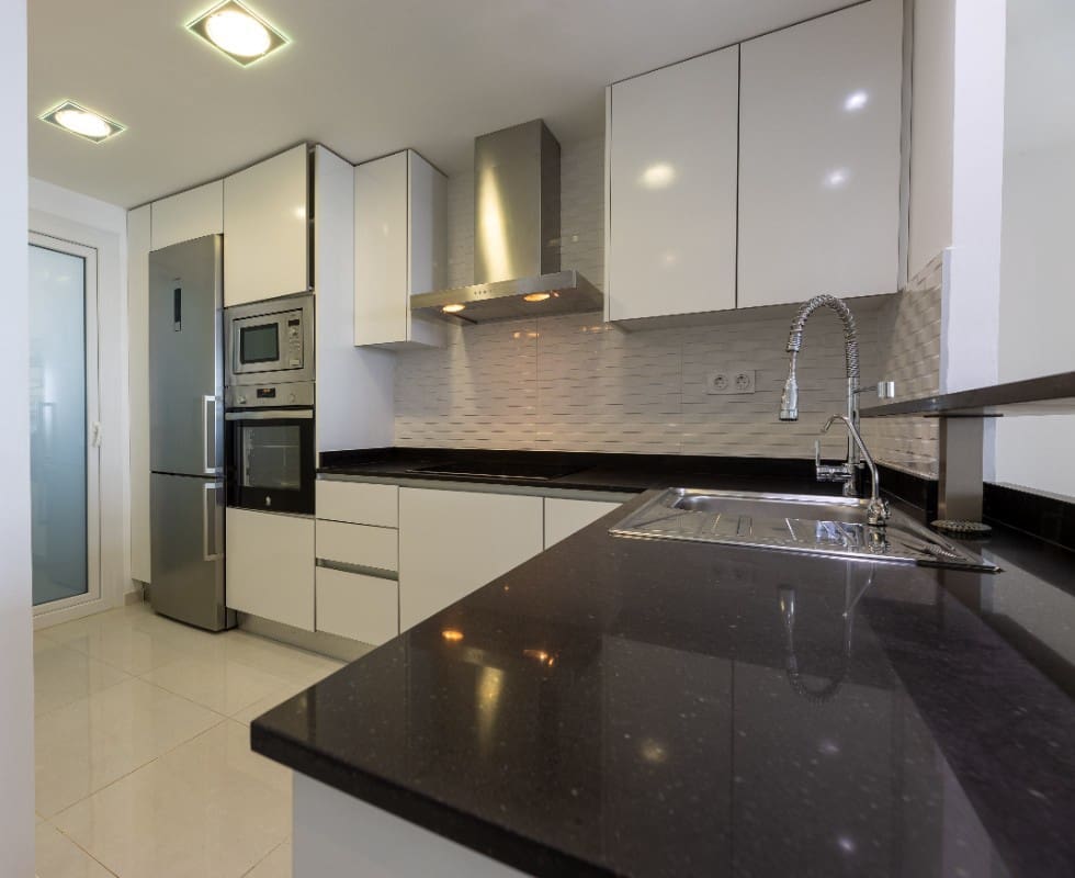 2 bedroom Apartment for sale in Punta Prima with pool garage - € 385,000 (Ref: 9455882)