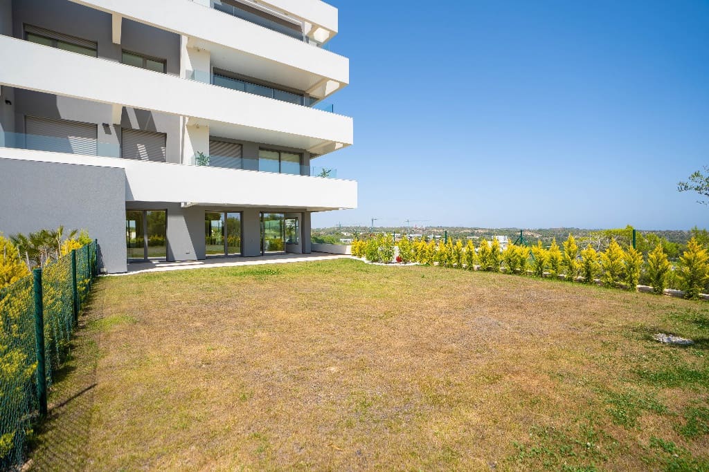 Apartamento de 3 habitaciones en Las Colinas Golf en venta con piscina garaje - 960.000 € (Ref: 9455887)