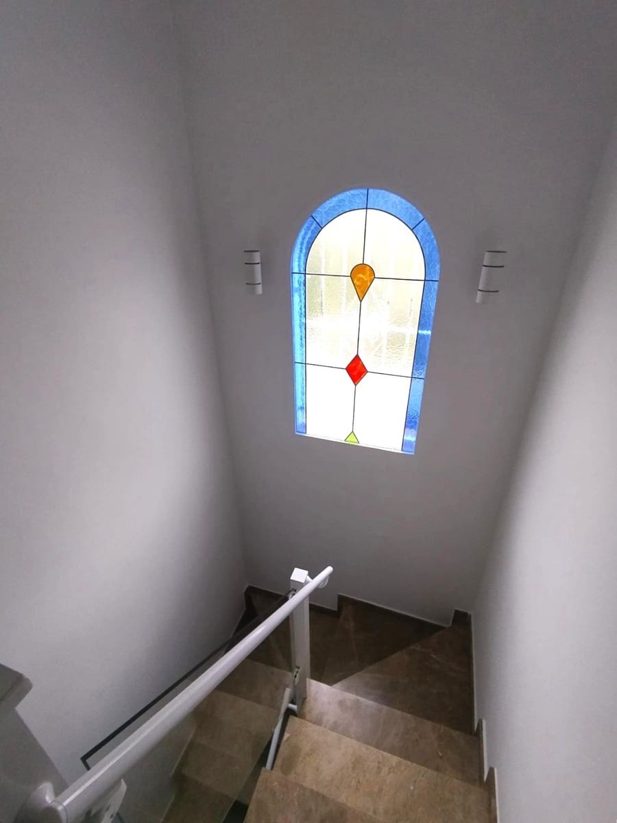 Chalet de 4 habitaciones en Filipinas en venta con piscina garaje - 461.318 € (Ref: 9455958)